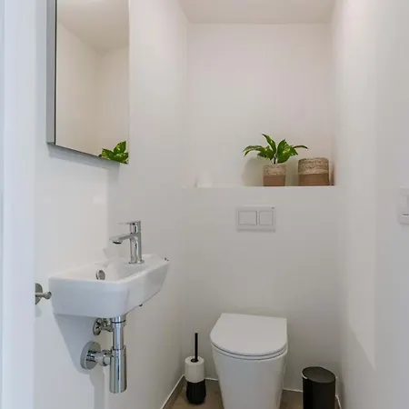 アパート Ruime, Luxe Duplex Penthouse Met 3 Slaapkamer