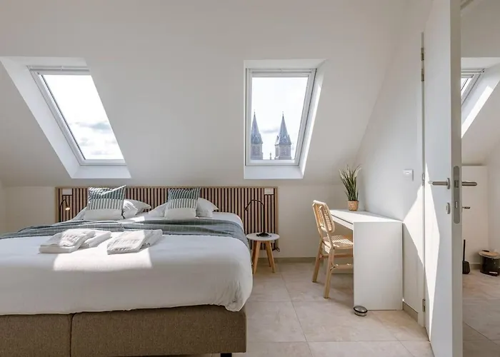 Апартаменти Ruime, Luxe Duplex Penthouse Met 3 Slaapkamer