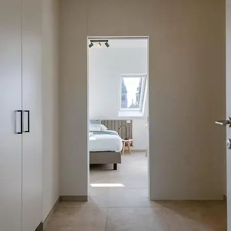 Ruime, Luxe Duplex Penthouse Met 3 Slaapkamer * Ostende